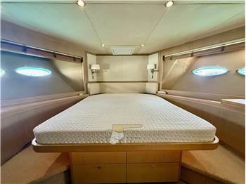 Princess Yachts 85