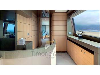 Ferretti Yachts 960