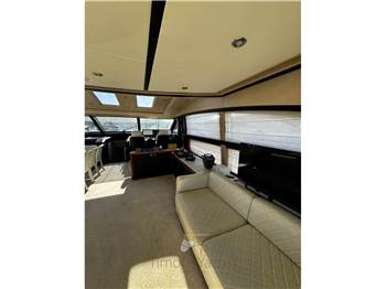 Princess Yachts V 85