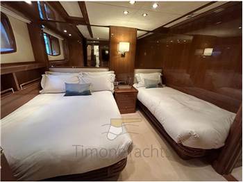 Benetti 85 Legend
