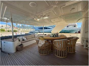 Custom Line Navetta 30