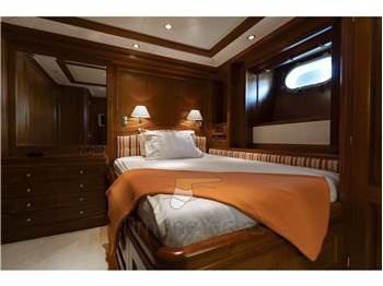 Benetti 100 Tradition