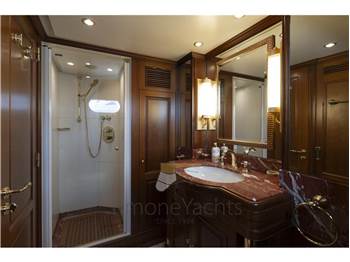 Benetti 100 Tradition