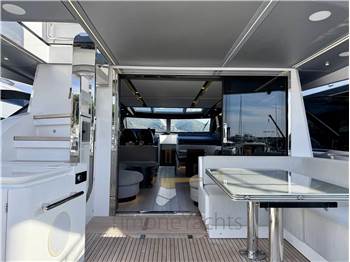 Azimut S8