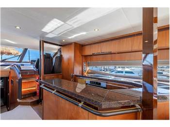 Princess Yachts 72