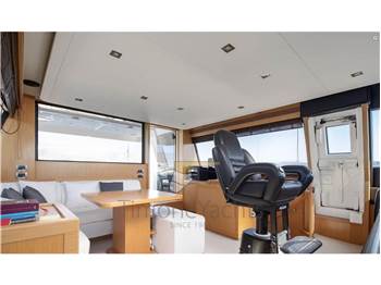 Custom Line Navetta 26