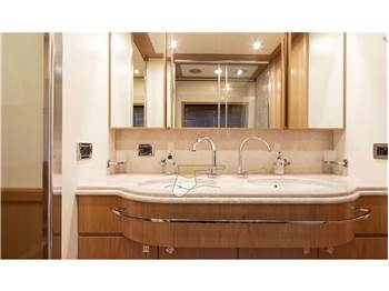 Custom Line Navetta 26