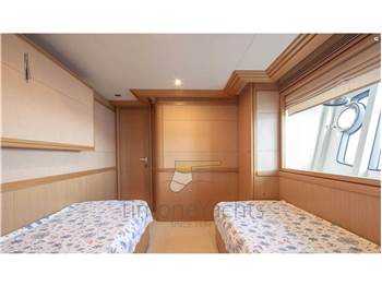 Custom Line Navetta 26