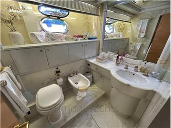 Overmarine Mangusta 92 Sport