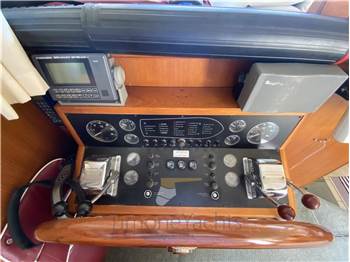 Viking Yachts 43' Convertible