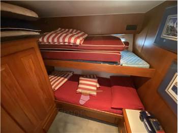 Viking Yachts 43' Convertible