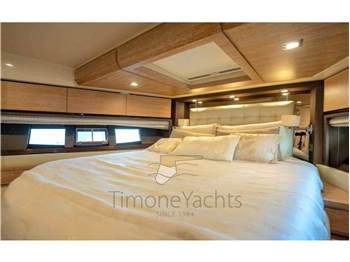 Azimut 70 Flybridge