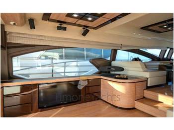 Azimut 70 Flybridge