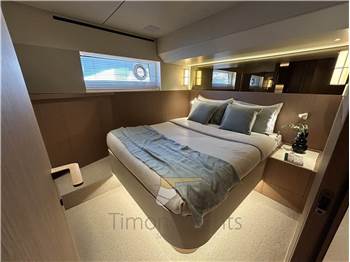 Azimut Seadeck 9