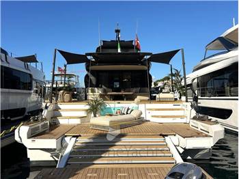 Azimut Seadeck 9