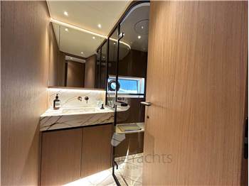 Azimut Seadeck 9
