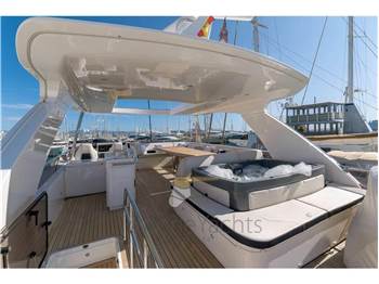 Princess Yachts 72