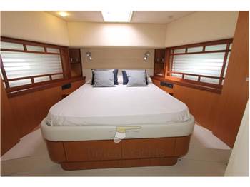 Ferretti Yachts FERRETTI 731