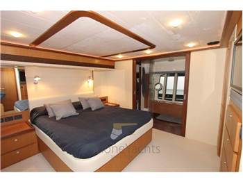 Ferretti Yachts FERRETTI 731