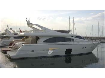Ferretti Yachts FERRETTI 731