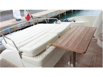 Sunseeker Manhattan 52