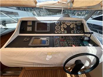 Overmarine Mangusta 92 Sport