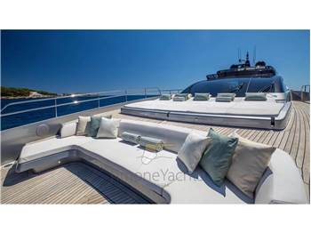 Riva 100 CORSARO
