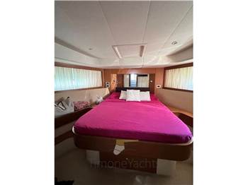 Ferretti Yachts 592