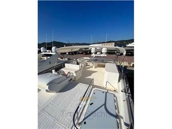 Ferretti Yachts 592