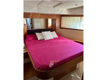 Ferretti Yachts 592