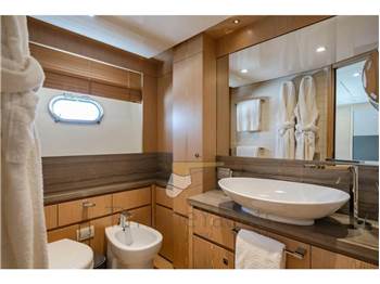 Custom Line Navetta 26