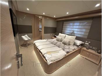 Custom Line Navetta 26