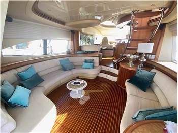 Azimut 68E