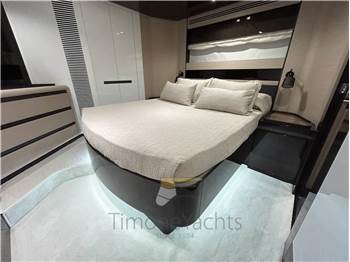 Azimut S10