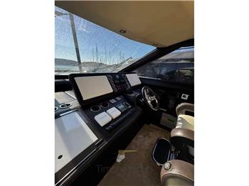 Princess Yachts V 85