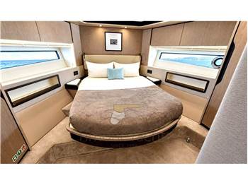 Azimut 72 Fly