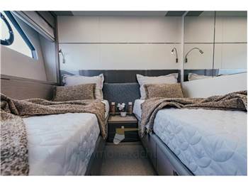 Sunseeker 74 Sport Yacht