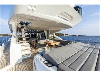 Sunseeker 74 Sport Yacht