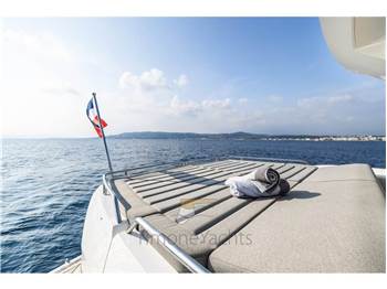 Sunseeker 74 Sport Yacht