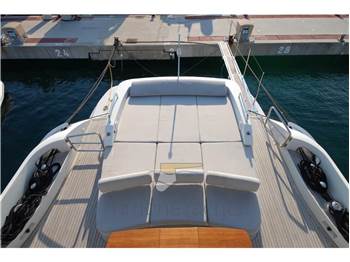 Azimut 86S