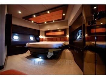 Azimut 86S