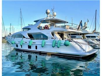 Benetti Delfino 93'