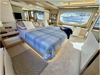 Benetti Delfino 93'