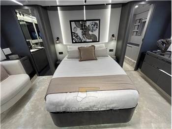Azimut S8