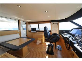 Custom Line Navetta 26