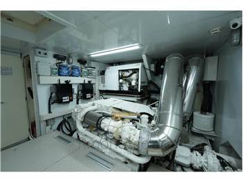 Custom Line Navetta 26