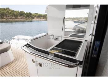 Azimut S6