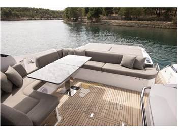 Azimut S6
