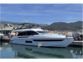 Azimut 72 Fly