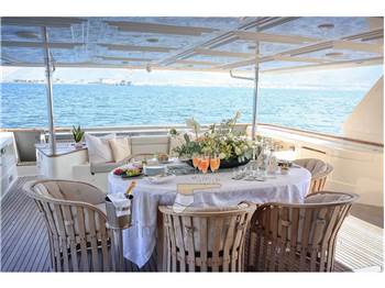 Custom Line Navetta 30